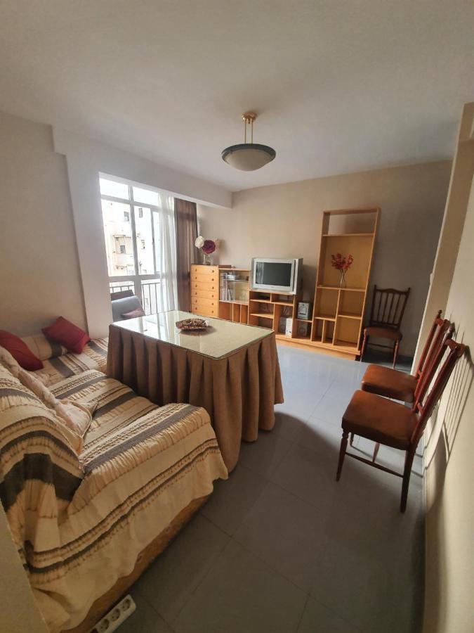 Ferienwohnung Amplio Apartamento En El Centro De Triana Sevilla Exterior foto