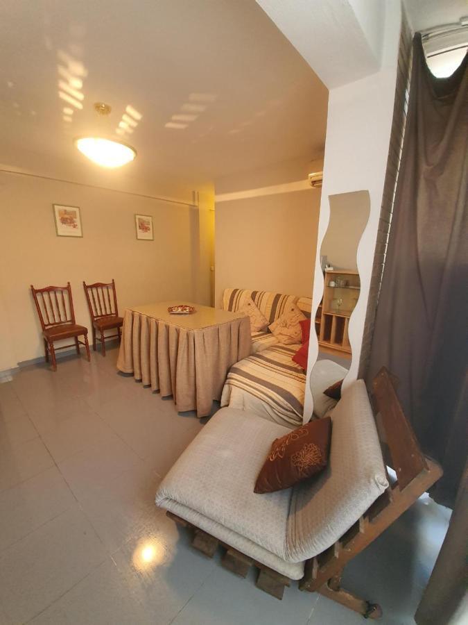 Ferienwohnung Amplio Apartamento En El Centro De Triana Sevilla Exterior foto